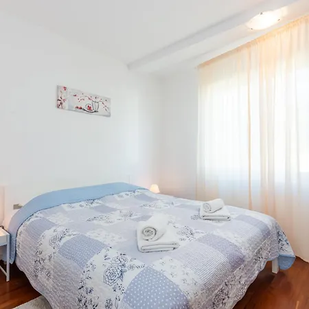 Apartment Mimoza Baska (Krk)