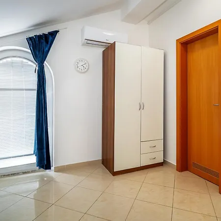 Apartament Mimoza Baška