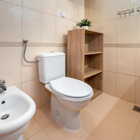 Mimoza Apartament *