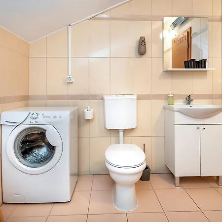 Mimoza Apartament *