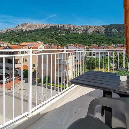 Mimoza Apartament *